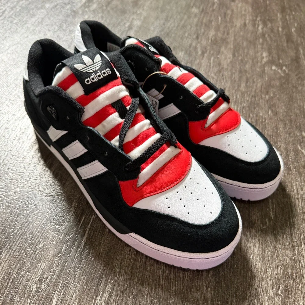 Adidas Rivalry Low Mens 12 Black White Red Dr Seuss Cat in the Hat Shoes Stripe